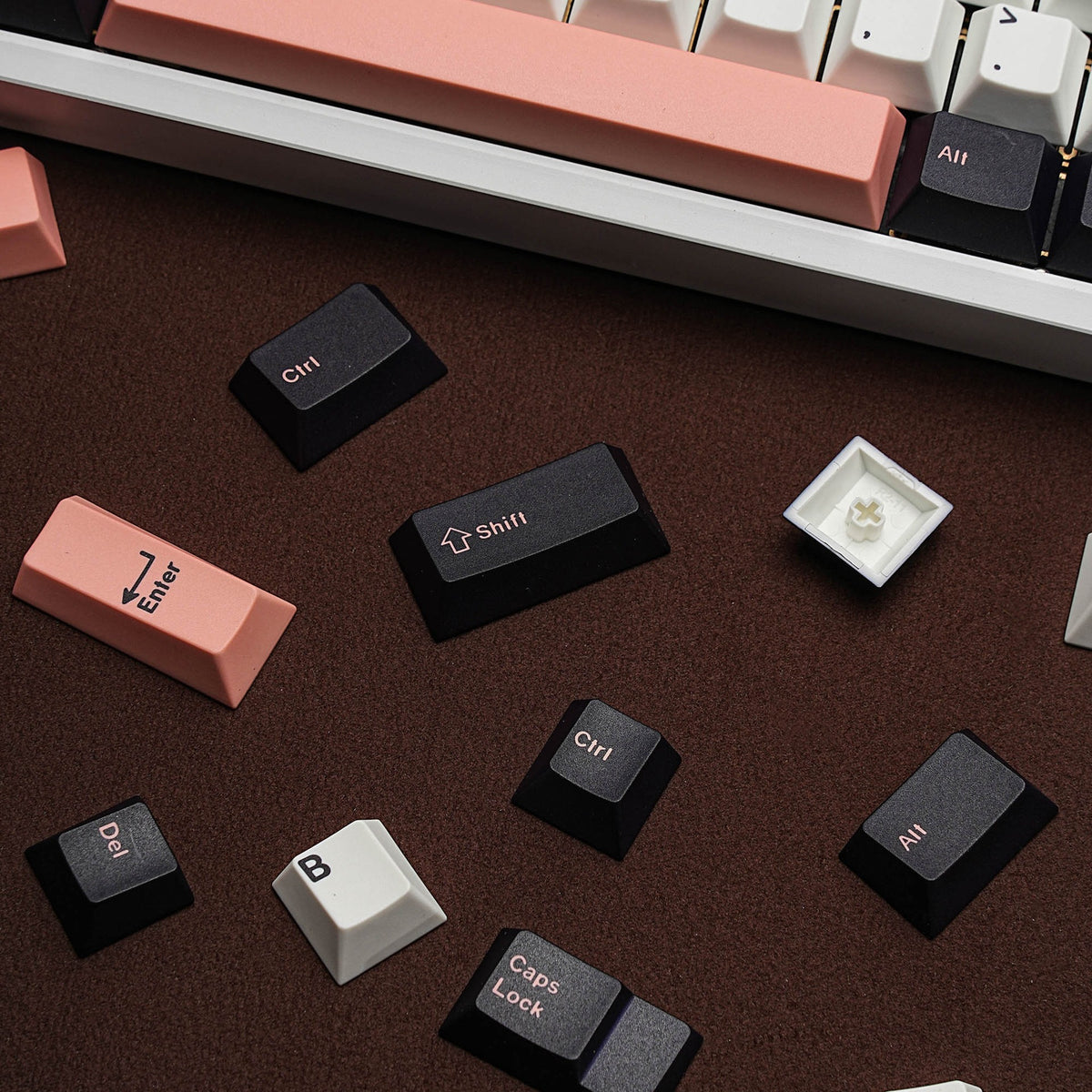 Olivia PBT Keycap Set