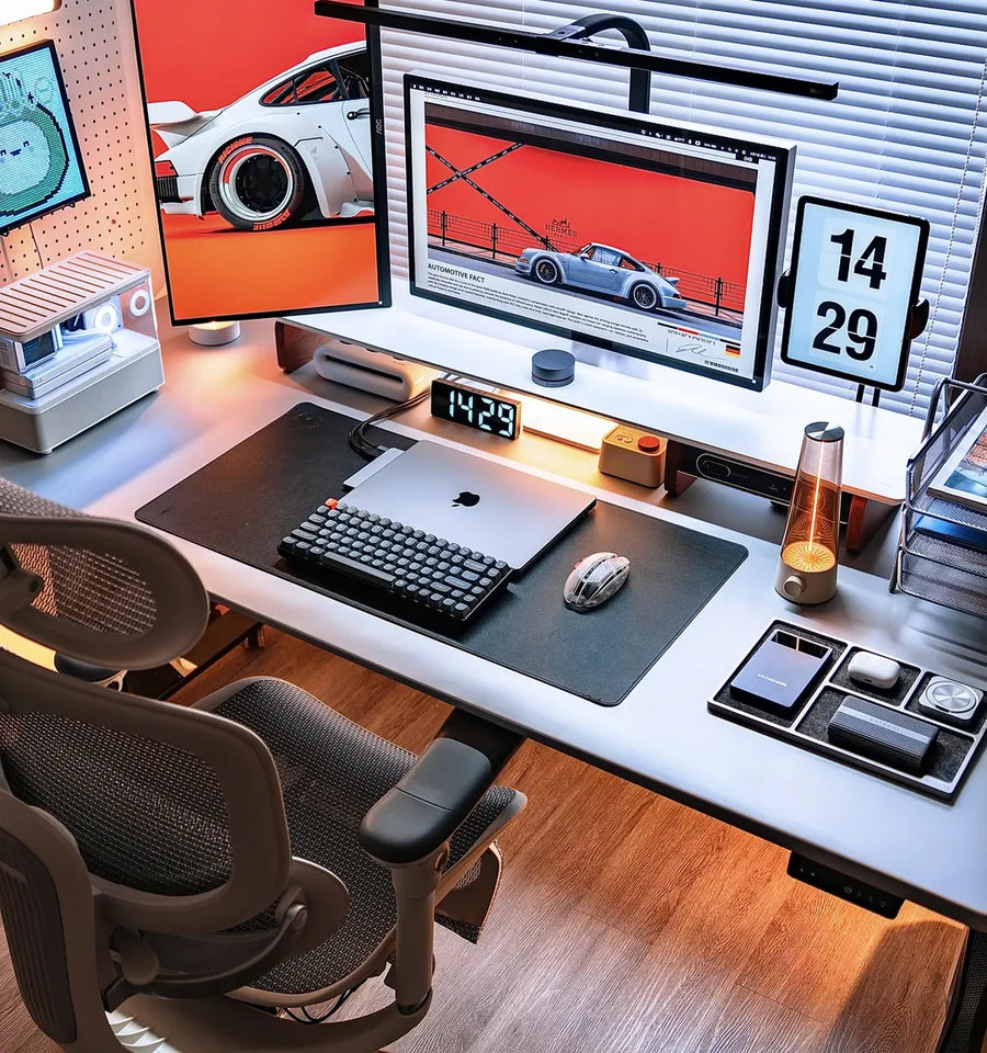 Desk Tour: A Study Setup Built for Photos and Focus