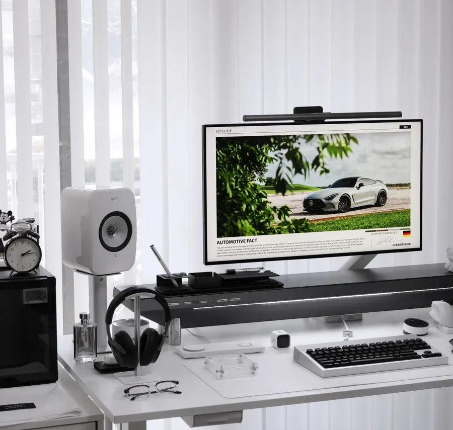 Black, White and Silver: A Seoul Architect's Desk Setup Tour